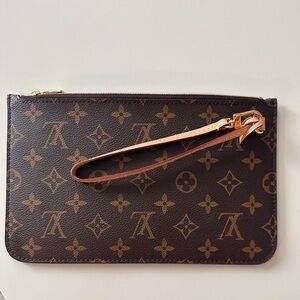 Excellent Condition Monogram Neverfull MM GM Pochette